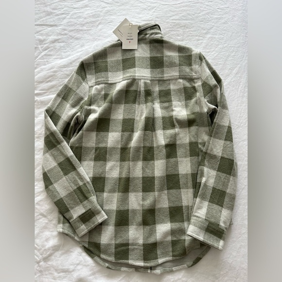 Women’s Shacket - Picture 5 of 5